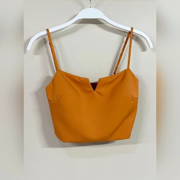 (50617-TOP-ORG) SPAGHETTI STRAP PADDED CROP TOP SHIRRED BACK - Picture 1 of 6